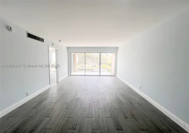 4th image of 769 Jeffery St #2-205, Boca Raton, FL 33487 | MLS# A11863437