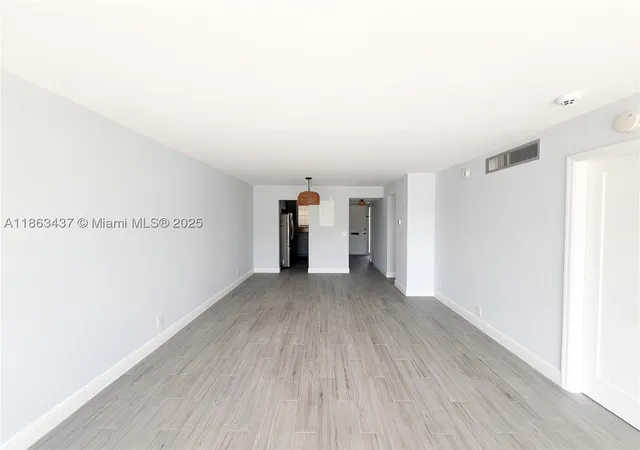 5th image of 769 Jeffery St #2-205, Boca Raton, FL 33487 | MLS# A11863437