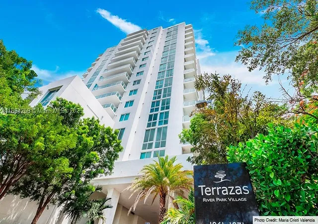 2nd image of 1861 Nw North River Dr #11, Miami, FL 33125 | MLS# A11864258