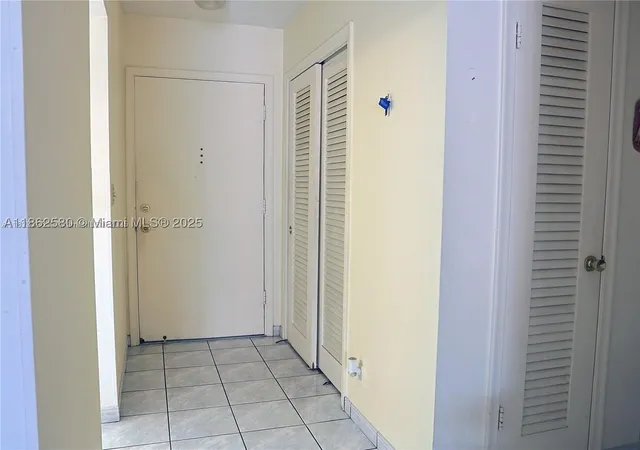 Photo 3 of Condo for sale at 319 Ne 14Th Ave #505, Hallandale Beach, FL 33009 | MLS# A11862580 | Listing updated on 2026-07-17