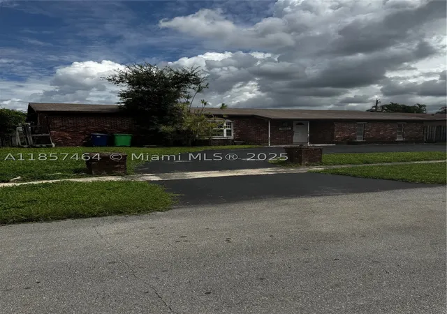 Photo 1 of Sale Pending at 9661 Nw 19th Pl, Fort Lauderdale, FL 33322 | MLS# A11857464 | Listing updated on 2026-05-12
