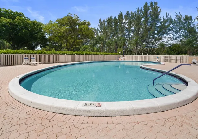 Homes for sale in Deerfield Beach, FL | 4550 Nw 18th Avenue, Deerfield Beach, FL 33064 | Houzeo