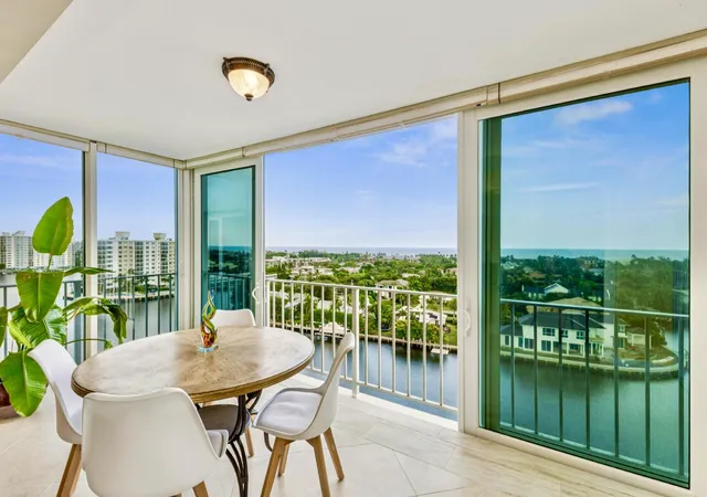 4th image of 555 Se 6Th Ave #11d, Delray Beach, FL 33483 | MLS# R11118547