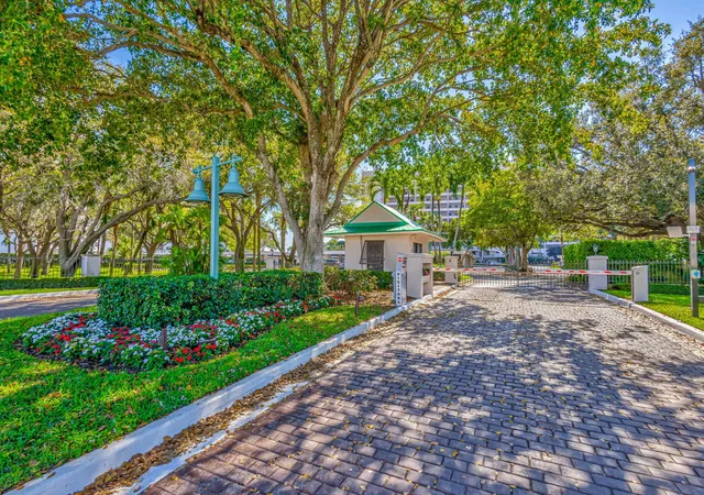 Homes for sale in North Palm Beach, FL | 356 Golfview Rd #609, North Palm Beach, FL 33408 | MLS# R11118656