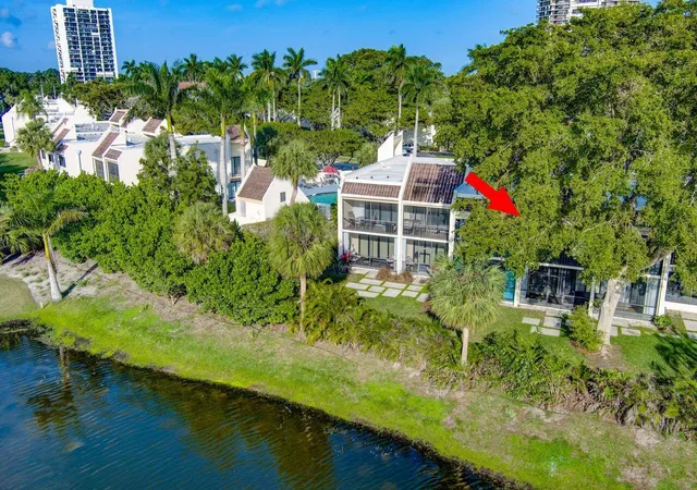 Homes for sale in West Palm Beach, FL | 1731 Presidential Way, West Palm Beach, FL 33401 | Houzeo