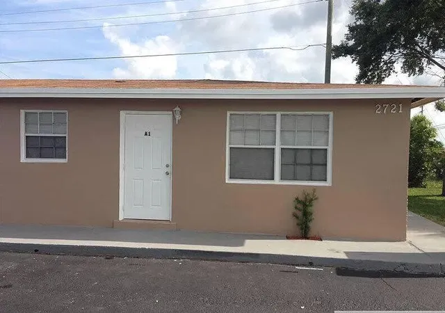 3rd image of 2721 Avenue Avenue S #A1, Riviera Beach, FL 33404 | MLS# R11119901