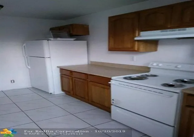 6th image of 2721 Avenue Avenue S #A1, Riviera Beach, FL 33404 | MLS# R11119901