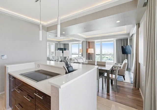 4th image of 551 N Fort Lauderdale Beach Blvd #R1902, Fort Lauderdale, FL 33304 | MLS# F10524232