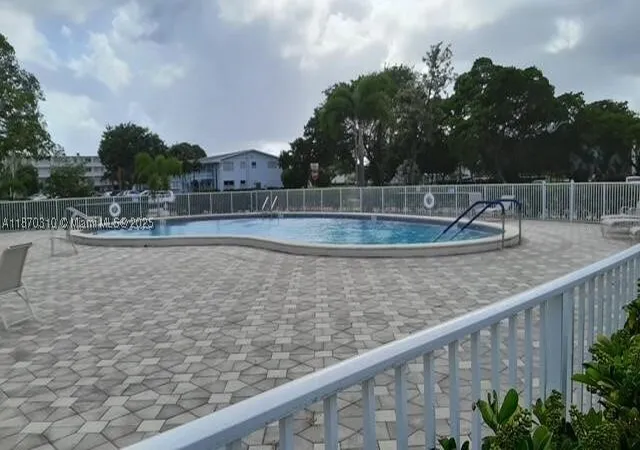 Homes for sale in Deerfield Beach, FL | 1087 Harwood F, Deerfield Beach, FL 33442 | Houzeo