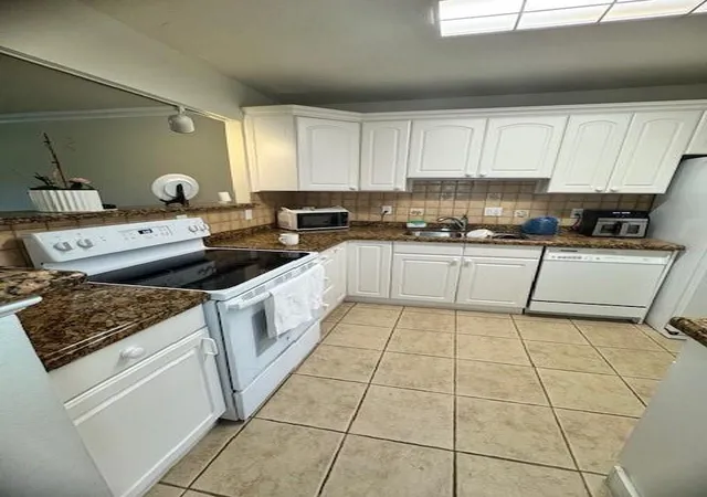 2nd image of 2850 N Palm Aire Dr, Pompano Beach, FL 33069