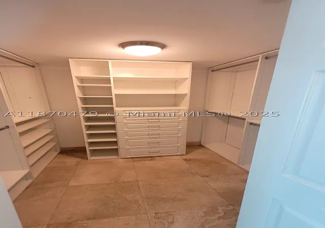 Photo 4 of Sale Pending at 2101 Brickell Ave #1109, Miami, FL 33129 | MLS# A11870479 | Listing updated on 2026-08-25