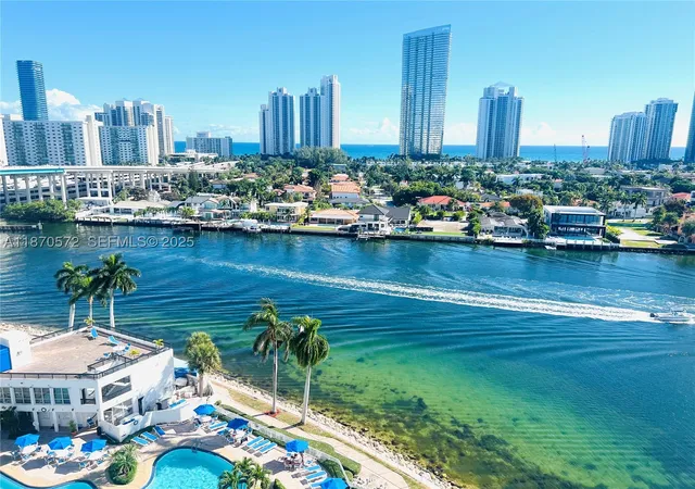 Photo 4 of Condo for sale at 19101 Ne 36Th Ct #1411, Aventura, FL 33180 | MLS# A11870572 | Listing updated on 2026-10-08