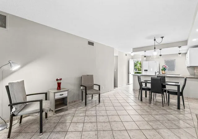 Homes for sale in Boynton Beach, FL | 2191 Ne 1St Ct #Apt 106, Boynton Beach, FL 33435 | MLS# R11120385