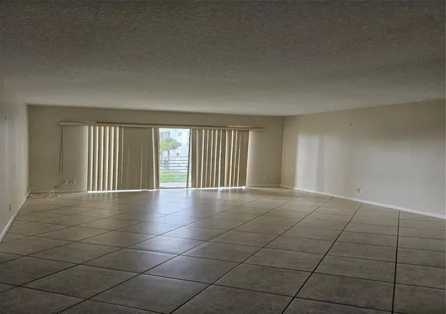 2nd image of 608 Ne 2nd St #341, Dania, FL 33004 | MLS# F10524496