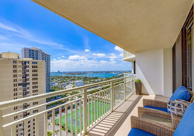 3rd image of 3000 N Ocean Dr #22 G, Singer Island, FL 33404 | MLS# R11120823