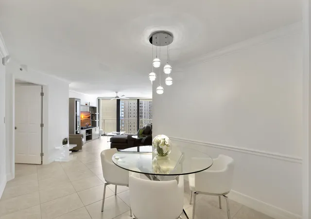 4th image of 3000 N Ocean Dr #22 G, Singer Island, FL 33404 | MLS# R11120823