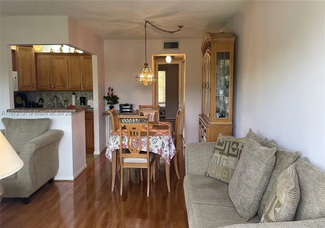 4th image of 3033 Berkshire B #3033, Deerfield Beach, FL 33442 | MLS# A11872131