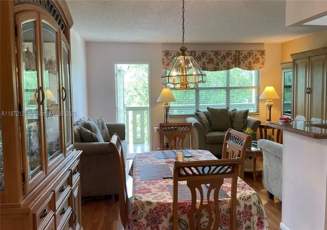 5th image of 3033 Berkshire B #3033, Deerfield Beach, FL 33442 | MLS# A11872131