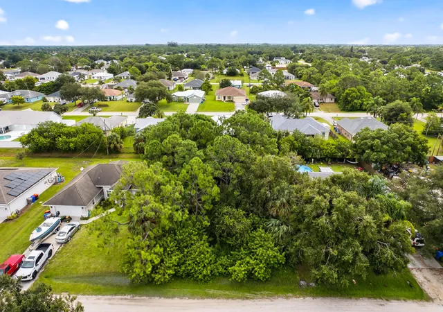Homes for sale in Vero Beach, FL | 8156 101St Ct, Vero Beach, FL 32967 | MLS# R11120979