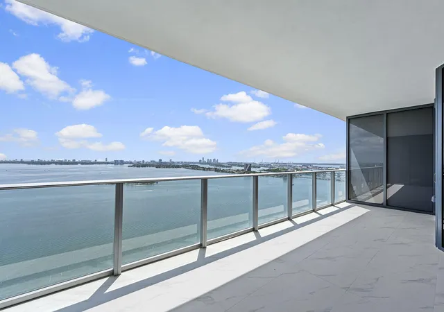 Homes for sale in Miami, FL | 700 Ne 24th St #3002, Miami, FL 33137 | MLS# R11121270