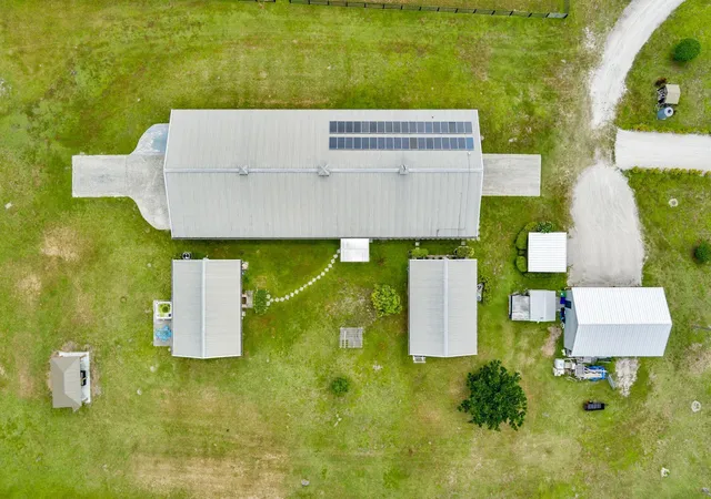 2nd image of 2770 E Rd, Loxahatchee, FL 33470 | MLS# R11121290