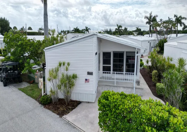 1st image of 207 N Heron Dr #P, Briny Breezes, FL 33435 | MLS# R11121324