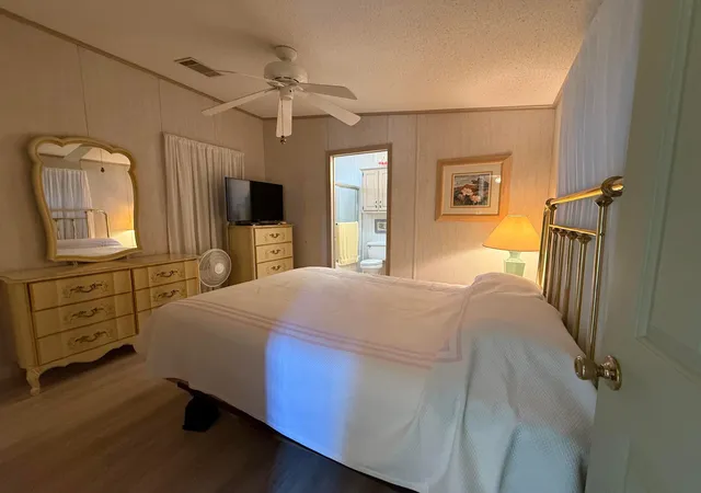 54th image of 207 N Heron Dr #P, Briny Breezes, FL 33435 | MLS# R11121324