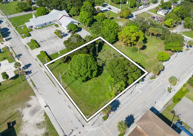 3rd image of N 9Th St, Fort Pierce, FL 34950 | MLS# F10524924