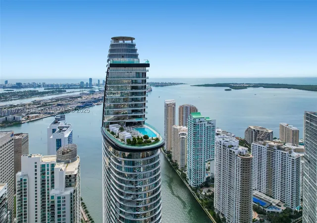 Homes for sale in Miami, FL | 300 Biscayne Blvd Way #PH6001, Miami, FL 33131 | MLS# A11872906