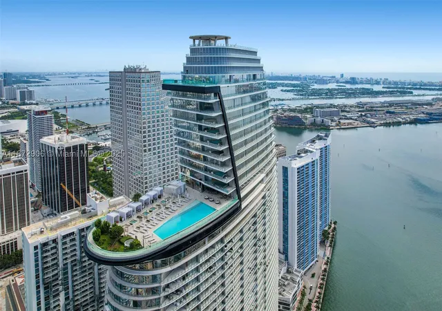 Homes for sale in Miami, FL | 300 Biscayne Blvd Way #PH6001, Miami, FL 33131 | MLS# A11872906