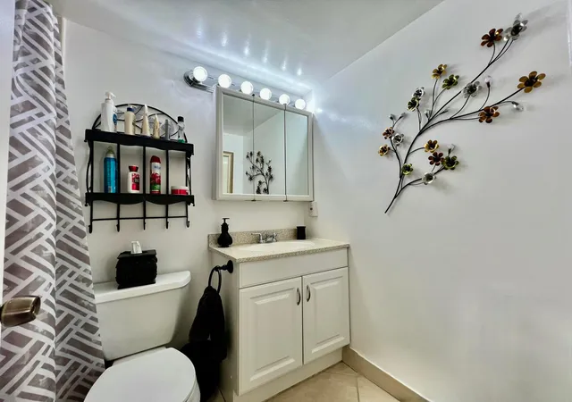 4th image of 180 Tilford I, Deerfield Beach, FL 33442 | MLS# R11121784