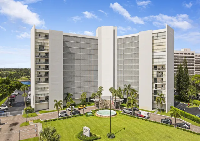 Homes for sale in North Palm Beach, FL | 336 Golfview Rd #1016, North Palm Beach, FL 33408 | MLS# R11122069