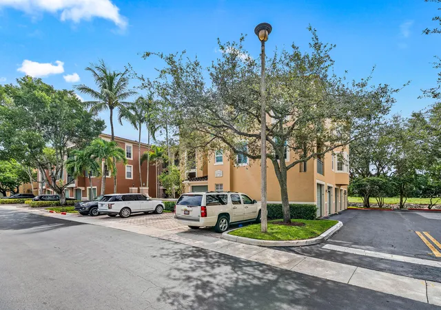 3rd image of 11720Th St Andrews Pl, Wellington, FL 33414