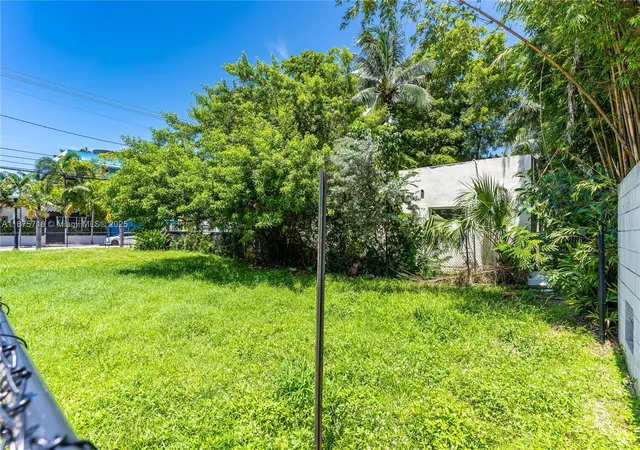 4th image of 918 4Th St, Miami Beach, FL 33139 | MLS# A11875710