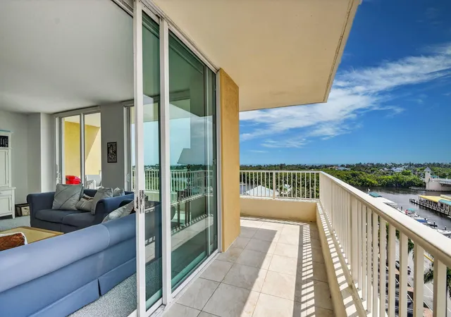 Homes for sale in Boynton Beach, FL | 625 Casa Loma Blvd #802, Boynton Beach, FL 33435 | MLS# R11122613