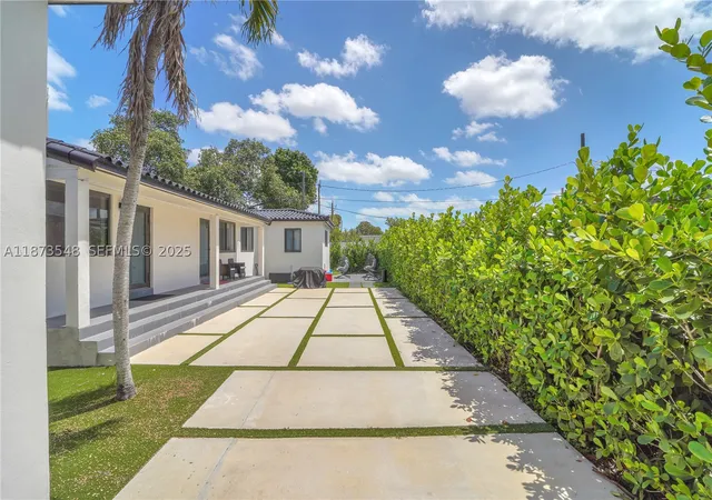 Photo 2 of House for sale at 621 Sw 33Rd Avenue, Miami, FL 33135 | MLS# A11873548 | Listing updated on 2026-10-08