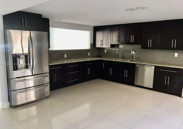 1st image of 20381 Ne 30Th Ave #206-7, Aventura, FL 33180 | MLS# A11876568
