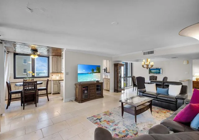 2nd image of 5380 N Ocean Dr #5 B, Singer Island, FL 33404 | MLS# R11123242