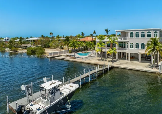 2nd image of 3742 Seagrape St, Big Pine Key, FL 33043 | MLS# A11877495