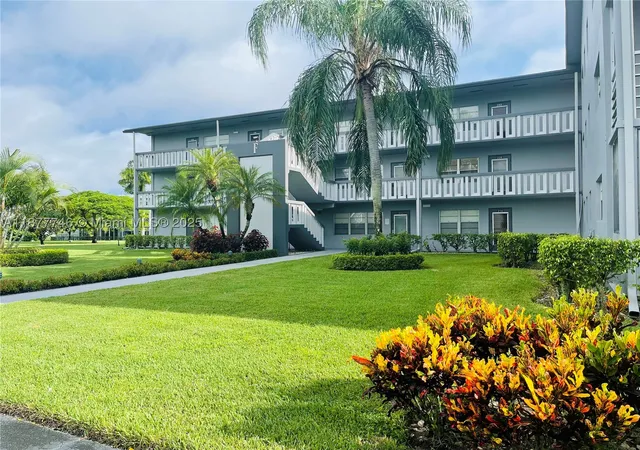 Homes for sale in Boca Raton, FL | 251 S Suffolk F #251, Boca Raton, FL 33434 | MLS# A11877746