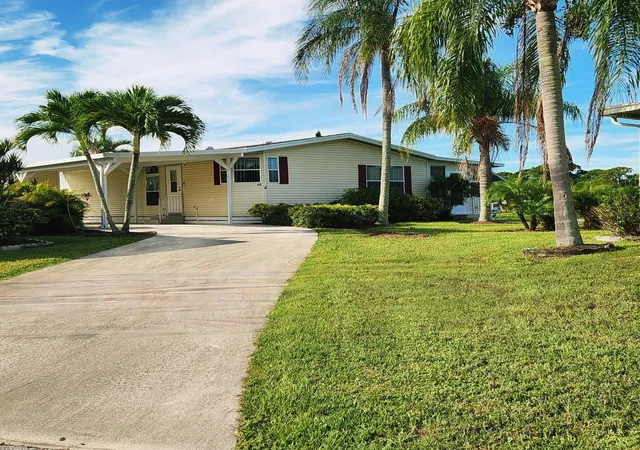 Homes for sale in Port St Lucie, FL | 26 Orinco Rd, Port St Lucie, FL 34952 | MLS# R11123749