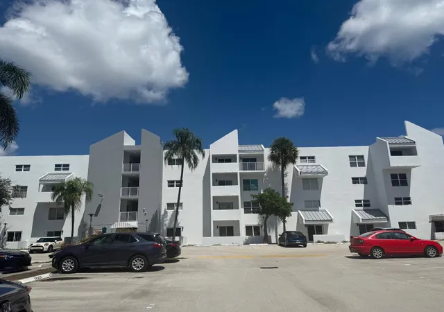 5th image of 2840 14Th St Cswy, Pompano Beach, FL 33062