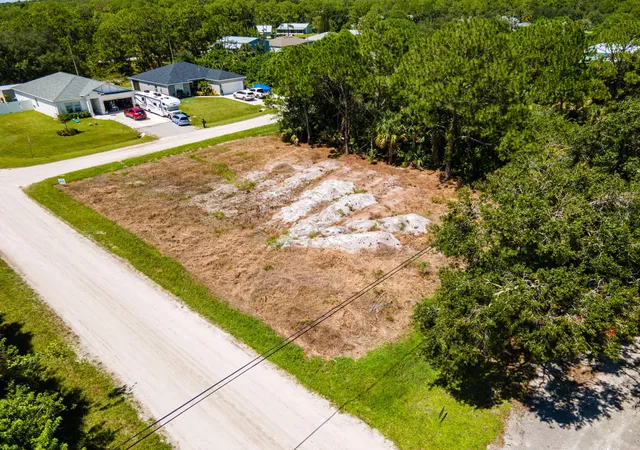 Homes for sale in Vero Beach, FL | 9216 103rd Ct, Vero Beach, FL 32967 | MLS# R11123850