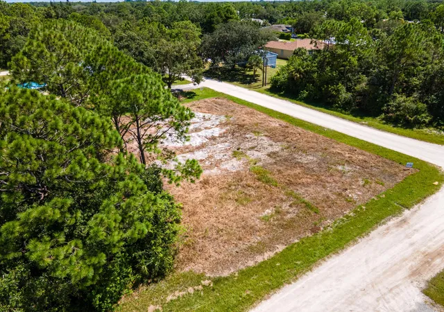 Homes for sale in Vero Beach, FL | 9216 103Rd Ct, Vero Beach, FL 32967 | MLS# R11123850