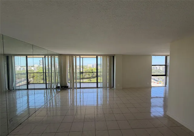 2nd image of 20335 W Country Club Dr #1101, Aventura, FL 33180 | MLS# F10526577