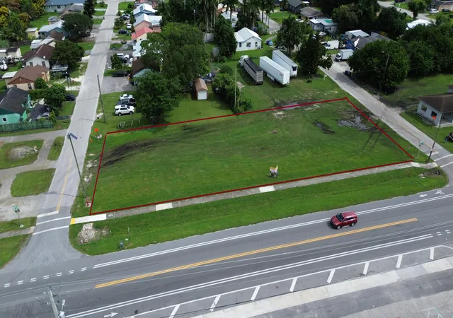 4th image of 0000 Avenue F, Belle Glade, FL 33430 | MLS# R11123939