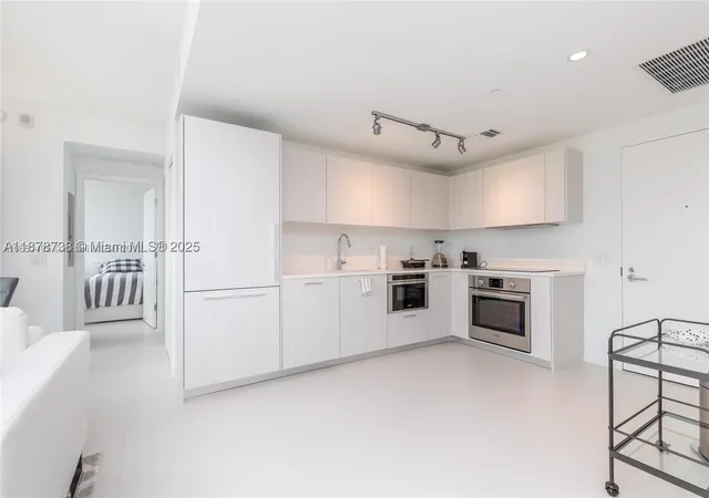 5th image of 501 Ne 31 #1709, Miami, FL 33137 | MLS# A11878738