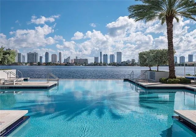 5th image of 17111 Biscayne Blvd #2105 + 1 BOAT SLIP 100 ft, North Miami Beach, FL 33160 | MLS# F10525345