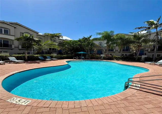 1st image of 1951 Coral Heights Blvd #402, Fort Lauderdale, FL 33308 | MLS# F10527008
