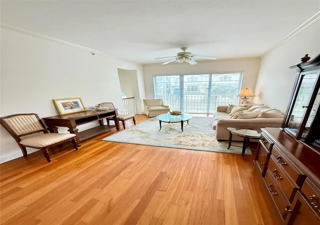 5th image of 1951 Coral Heights Blvd #402, Fort Lauderdale, FL 33308 | MLS# F10527008